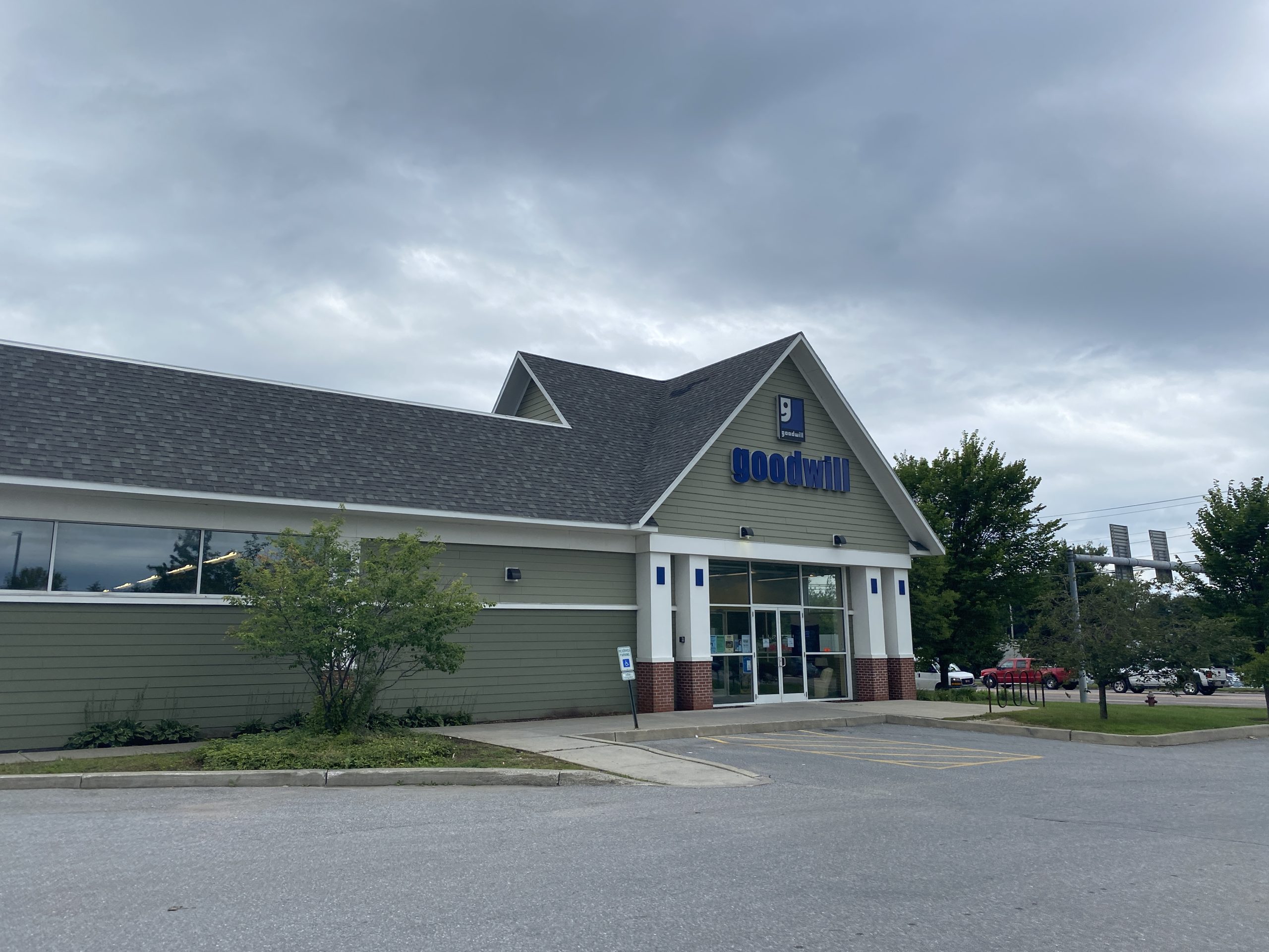 A photo of a Goodwill store on a gloomy day. This store is in South Burlington, Vermont